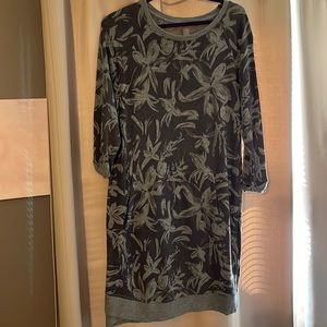 Oh so comfy dress WITH POCKETS!